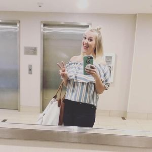 Meet your Posher, Laura